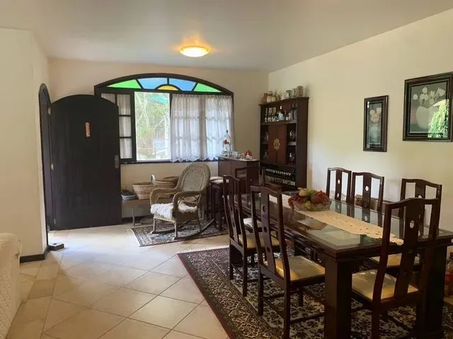 Imagem 6: Linda Casa em Localização Privilegiada