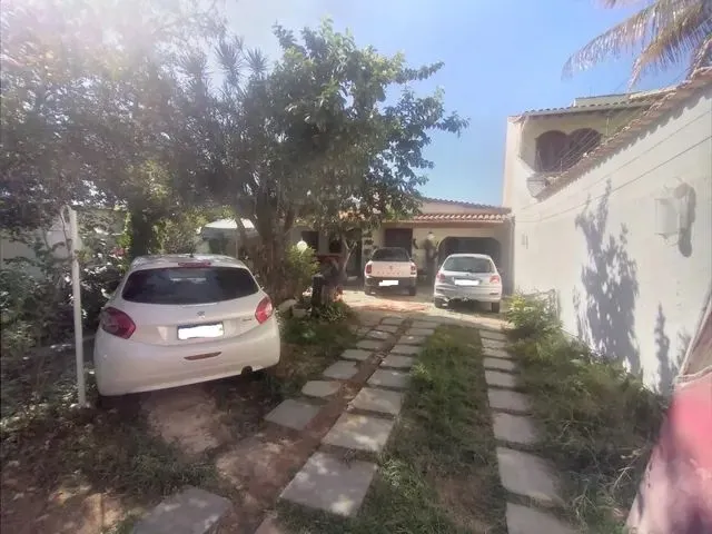 Imagem: Casa com 3 Dormitórios À Venda em Belo