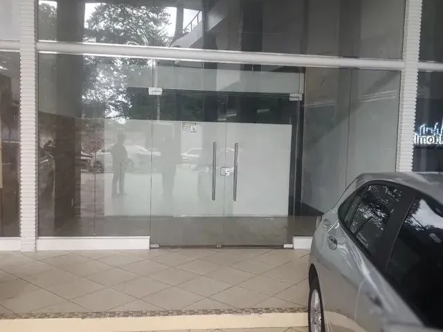 Imagem: Ponto Comercial. Av. João Valerio. Vieiralves