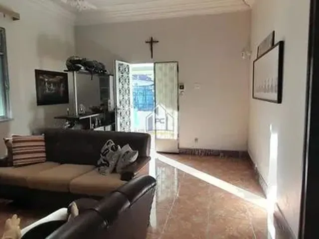 Imagem: Casa À Venda no Bairro Chic, com 5 Quartos