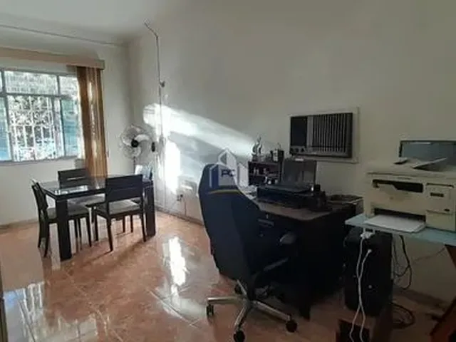 Imagem 2: Casa À Venda no Bairro Chic, com 5 Quartos e Ótima Área Externa - Terreno com 352M2