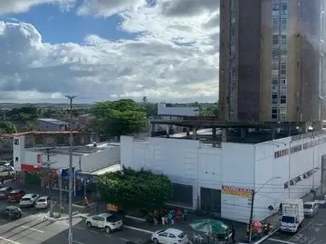 Imagem: Galpão Espaçoso para Locação na Avenida