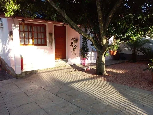 Imagem: Casa com 2 Dormitórios À Venda, 57 M²