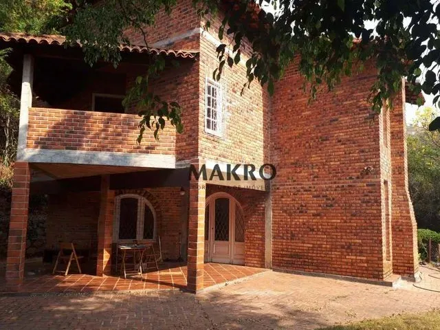 Imagem: Casa com 3 Dormitórios À Venda, 256 M²