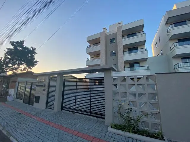 Imagem 1: Apartamento com 2 Dormitórios Sendo 1 Suíte no Centro - Navegantes - Sc
