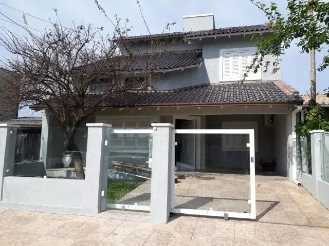 Imagem 1: Casa com Piscina Temporada 2023/24