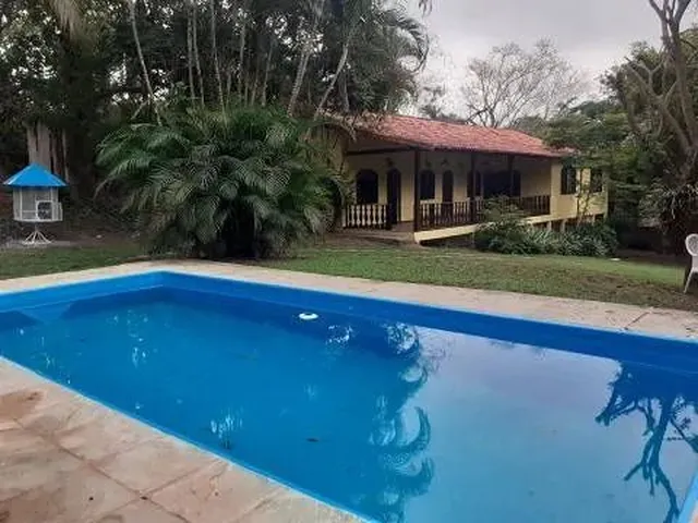 Imagem: Jci - Casa com 3 Quartos, Localizada no
