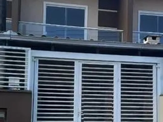 Imagem: Sobrado Geminado Já Locado para Venda no