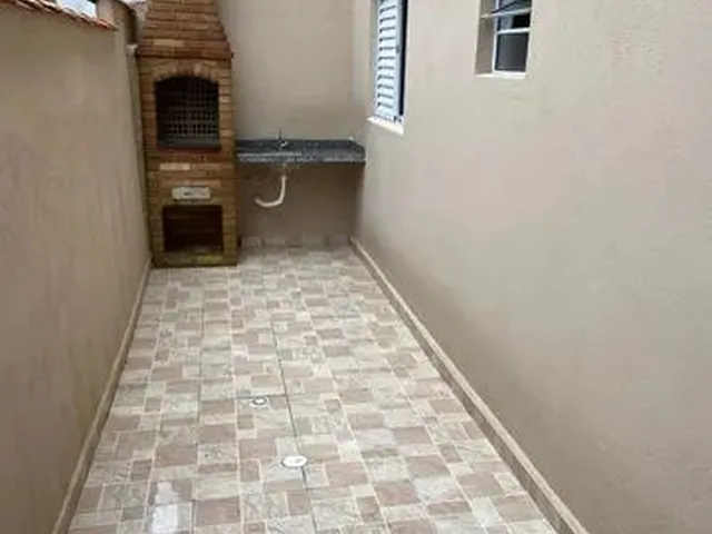 Imagem: Casa À Venda, 2 Quartos, 1 Suíte, 1 Vaga