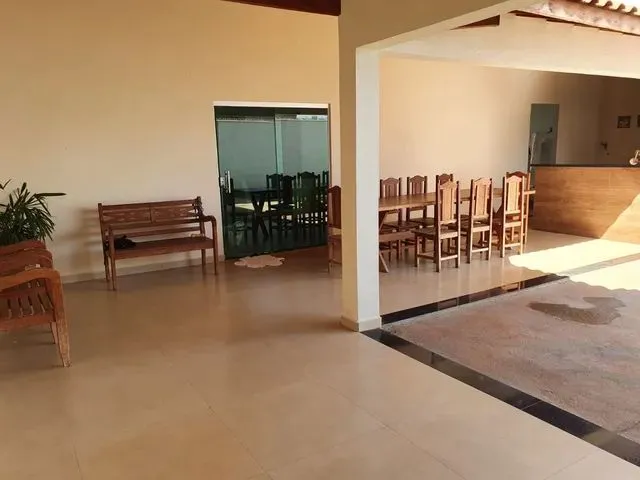 Imagem: Vendo Casa Ampla com Ótima Localização