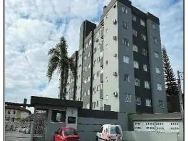 Imagem: A casa possui 2 Dormitórios, 1 Banheiro, 1 Vaga na