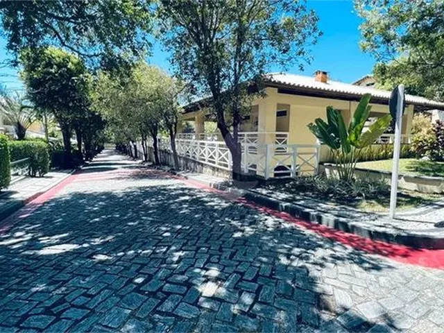 Imagem: Mansão Triplex no Condomínio Mais Arborizado