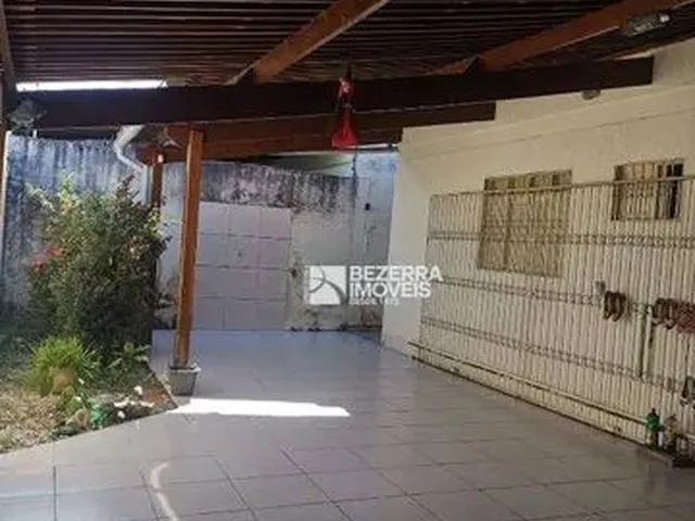 Imagem 1: Casa com 3 Dormitórios para Alugar, 140 M² por R$ 2.000/Mês - Nova Parnamirim