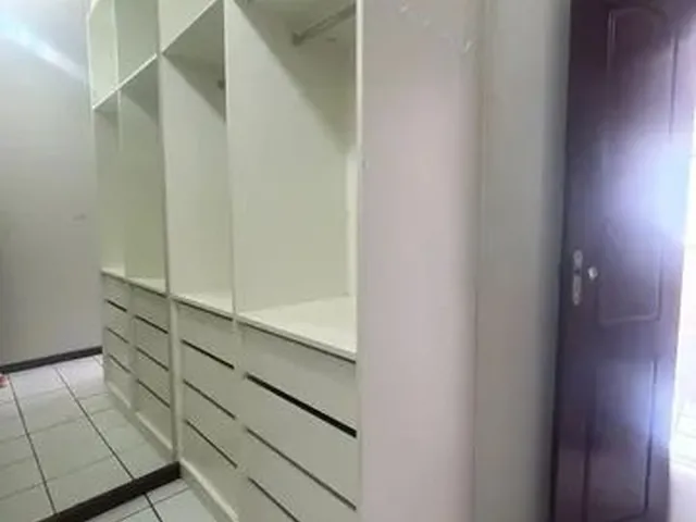 Imagem 2: Casa Duplex no Bequimão com 5 Quartos - Nascente