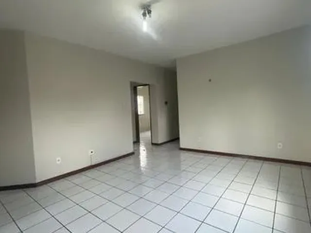 Imagem 9: Casa Duplex no Bequimão com 5 Quartos - Nascente