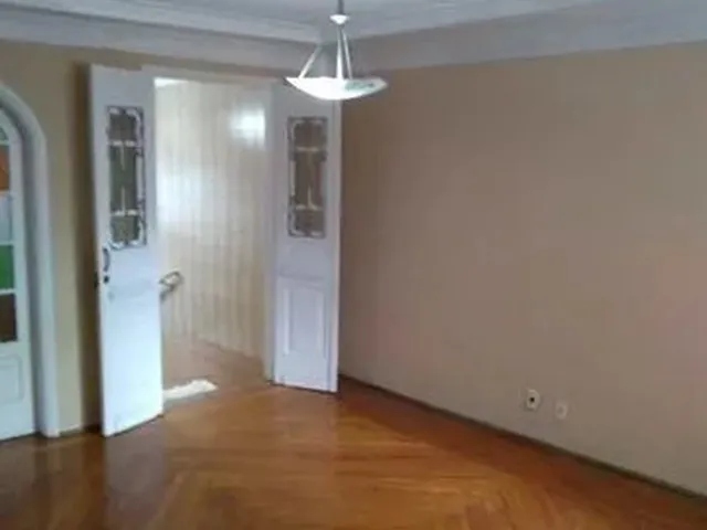 Imagem: Sobrado para Aluguel, 2 Quartos, 1 Vaga