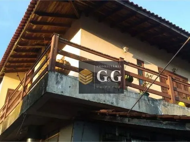 Imagem: O apartamento possui 3 Dormitórios, 1 Suíte, 2 Banheiros,