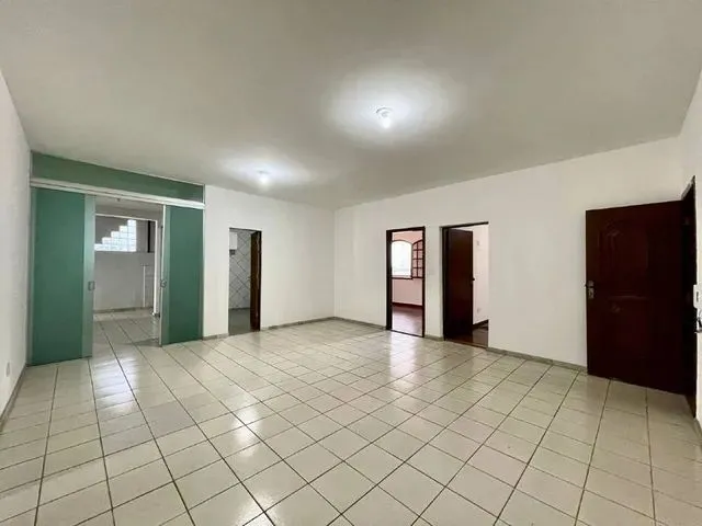 Imagem 4: Casa para Aluguel, 4 Quartos, 2 Suítes, 4 Vagas, Castelo - Belo Horizonte/Mg
