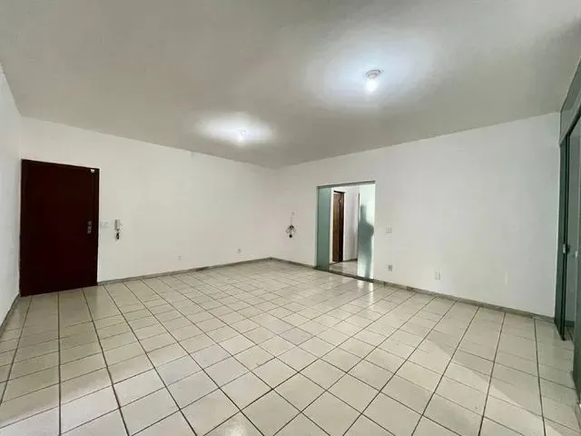 Imagem 13: Casa para Aluguel, 4 Quartos, 2 Suítes, 4 Vagas, Castelo - Belo Horizonte/Mg
