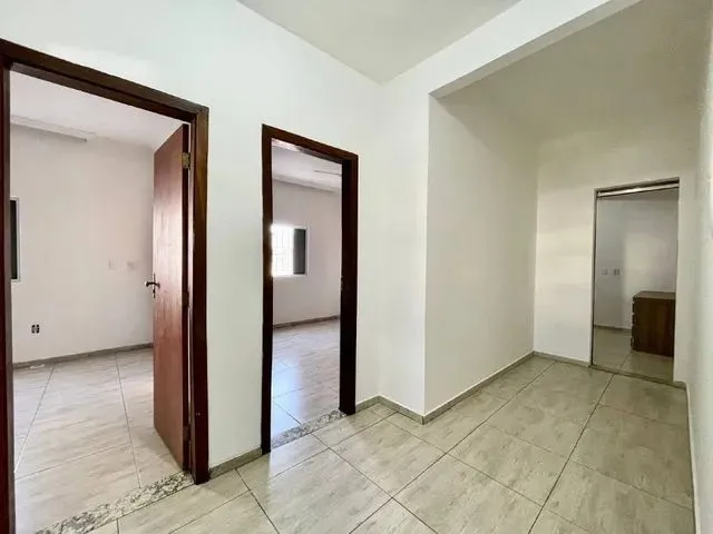 Imagem 3: Casa para Aluguel, 4 Quartos, 2 Suítes, 4 Vagas, Castelo - Belo Horizonte/Mg
