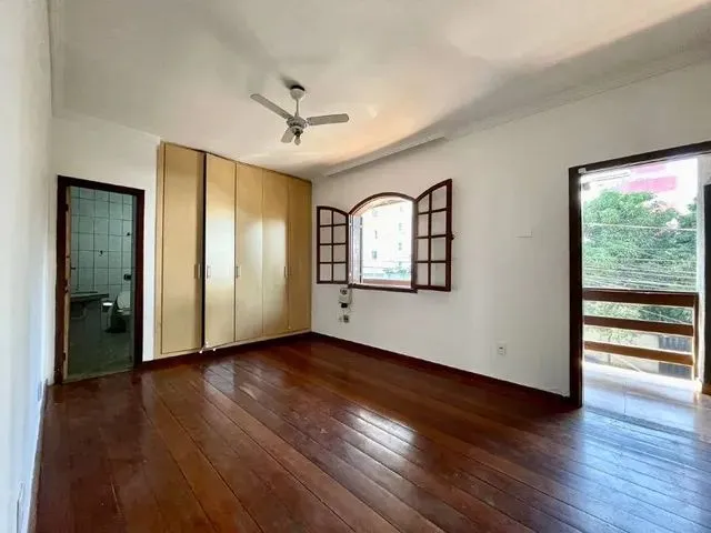 Imagem 2: Casa para Aluguel, 4 Quartos, 2 Suítes, 4 Vagas, Castelo - Belo Horizonte/Mg