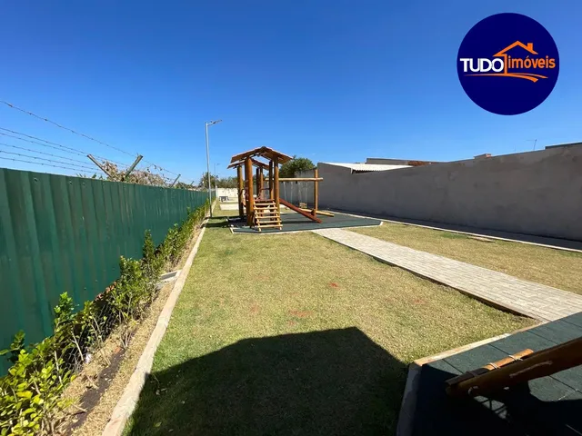 Imagem 13: Casa Simples de 3 Quartos, Suíte, Piso em Porcelanato, no Forro Pvc, em Condomínio