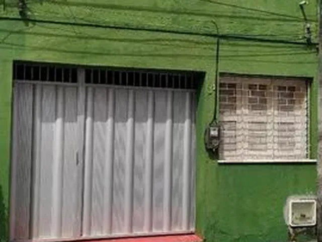 Imagem: A casa possui 2 Dormitórios, 1 Banheiro, 100m² de Área e