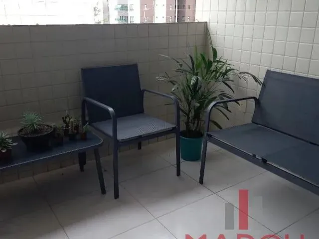 Imagem 3: Alugo Apartamento Grande com 3 Quartos, Sendo 2 Suítes, em Intermares