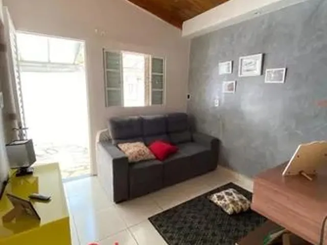 Imagem: Casa com 2 Quartos e 1 Banheiro Conjugado