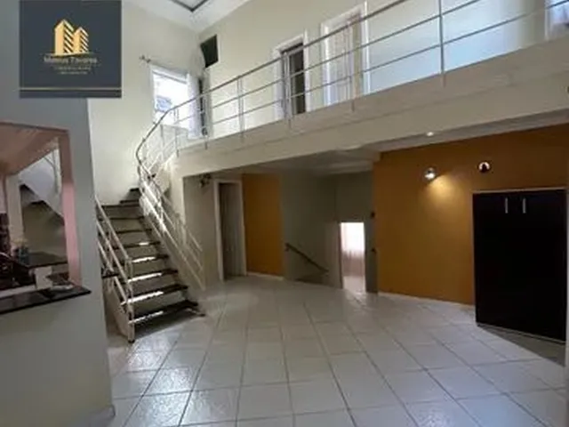 Imagem 5: Parque 10 - Casa Duplex - 04 Suítes + 01 Escritório