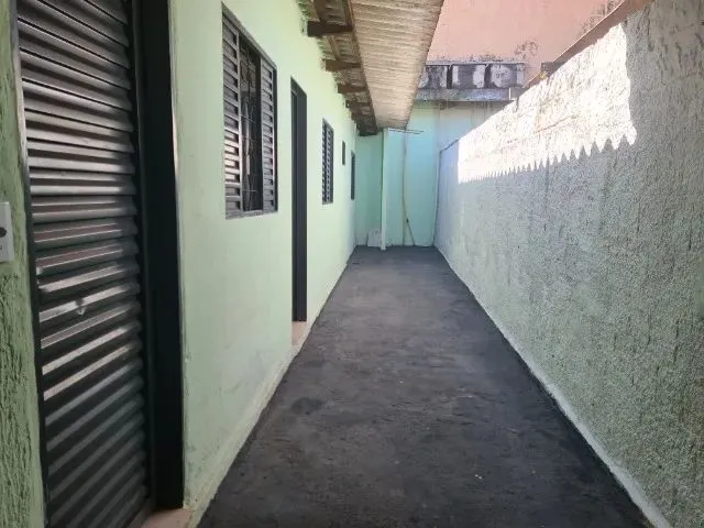Imagem: Jardim Europa Ótimo Barracão 2 Quartos