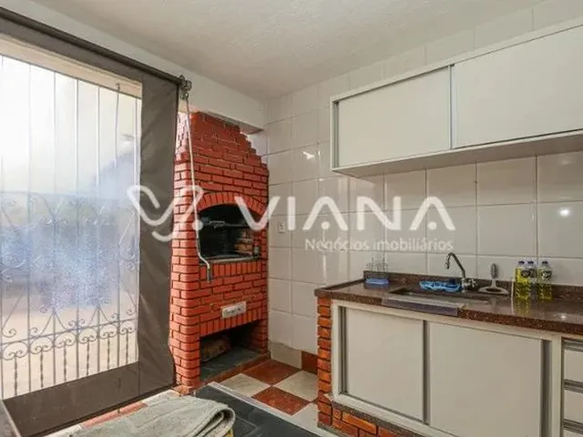 Imagem: Casa À Venda e Locação no Bairro santa