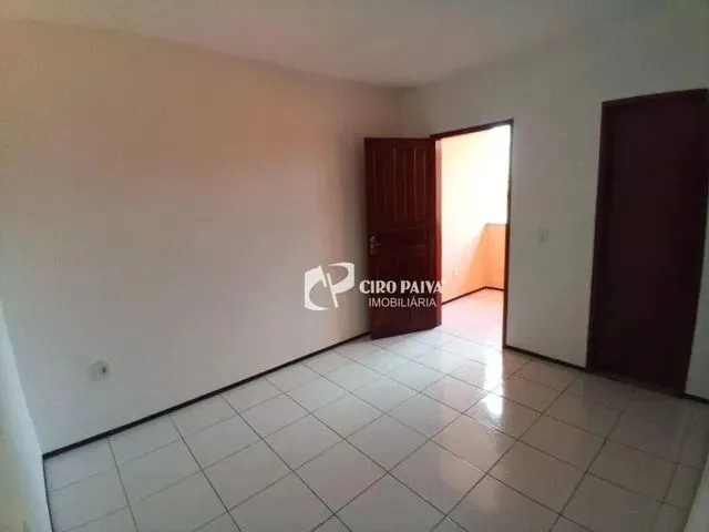 Imagem: Casa com 3 Quartos para Alugar, 148 M²