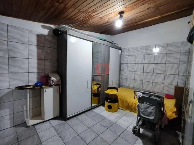 Imagem 2: Casa com 4 Dormitórios À Venda, 160 M² por R$ 390.000,00 - Parque Florido