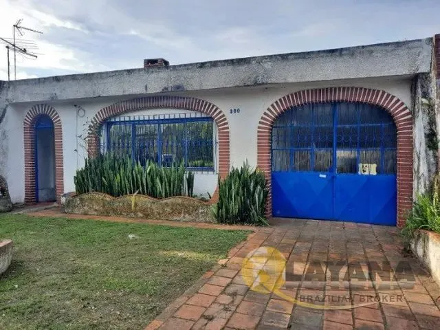 Imagem: Casa Térrea - 04 Dormitórios - Hípica