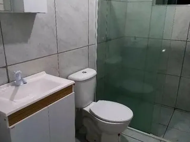 Imagem: A casa possui 2 Dormitórios, 1 Banheiro, 1 Vaga na