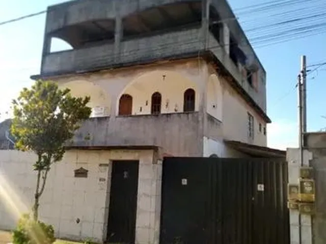 Imagem: Vendo Casa com 3 Andares em Riviera da Barra