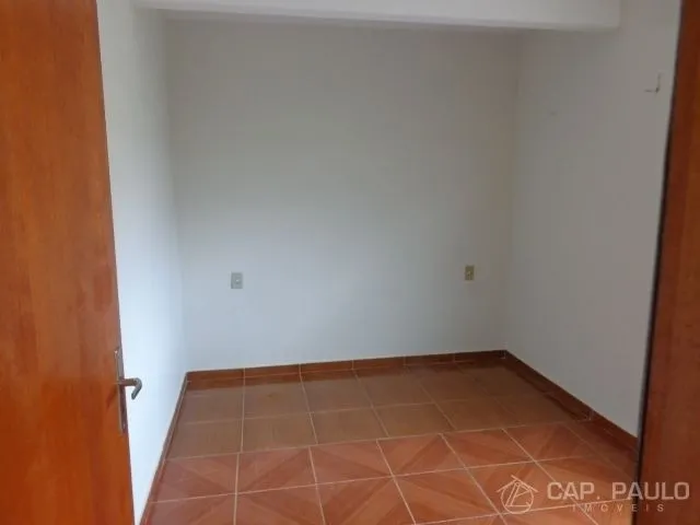 Imagem 15: Oportunidade Única! Casa Antiga e Reformada com 4 Quartos, Edícula e Garagem