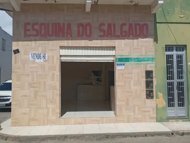 Imagem: A casa possui 2 Dormitórios, 2 Banheiros, 1 Vaga na