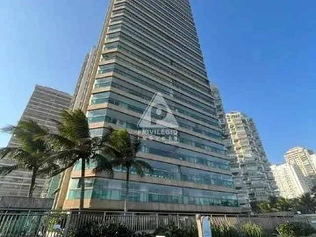 Imagem: O Sol no Seu Caminho, a Praia na Sua Janela!