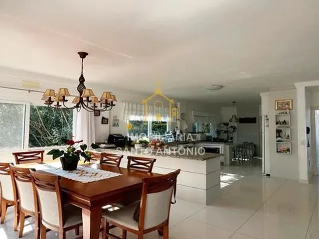 Imagem 13: Casa Sofisticada À Venda em Sambaqui