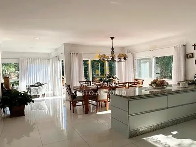 Imagem 7: Casa Sofisticada À Venda em Sambaqui