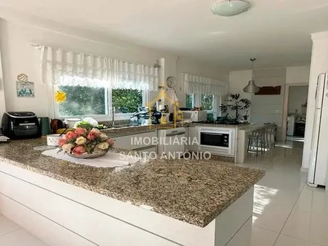 Imagem 4: Casa Sofisticada À Venda em Sambaqui