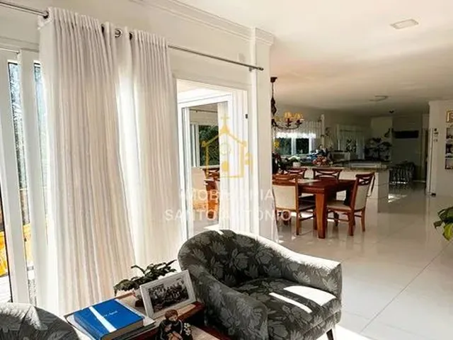 Imagem 10: Casa Sofisticada À Venda em Sambaqui