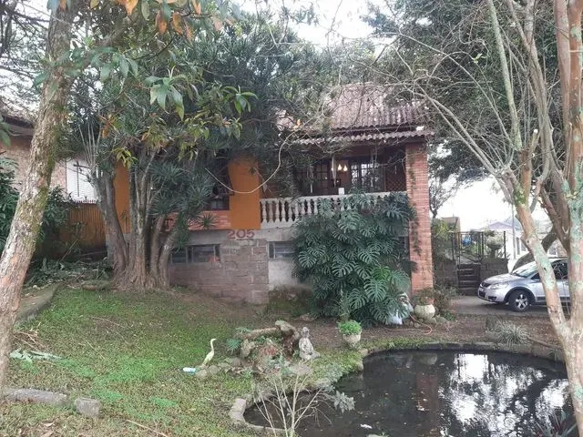Imagem 7: Casa Sobrado 3 Pavimentos com Lago Natural
