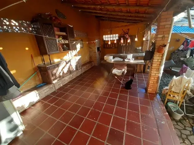 Imagem 4: Casa Sobrado 3 Pavimentos com Lago Natural