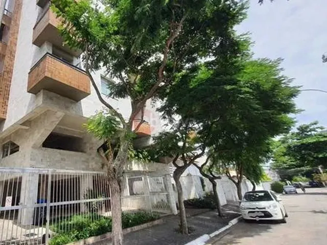 Imagem: O apartamento possui 3 Dormitórios, 1 Suíte, 2 Banheiros,