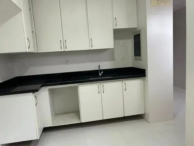 Imagem 7: Pituba, Locação 3 Quartos, Sendo 1 Suíte, 2 Vagas, R$ 4.240,00 (Já com as Taxas