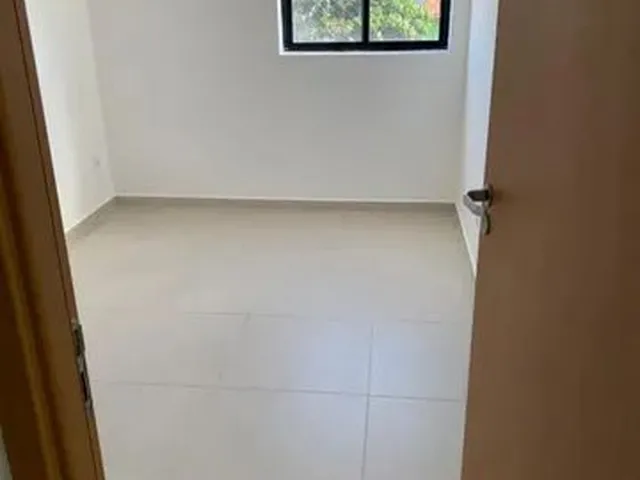 Imagem 7: Apartamento com Três Quartos, Uma Suíte