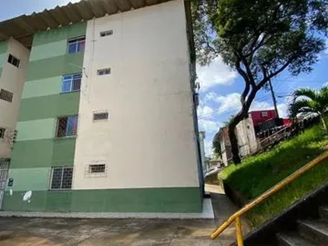 Imagem: Cabula 2/4 com Cozinha e Área de Serviço